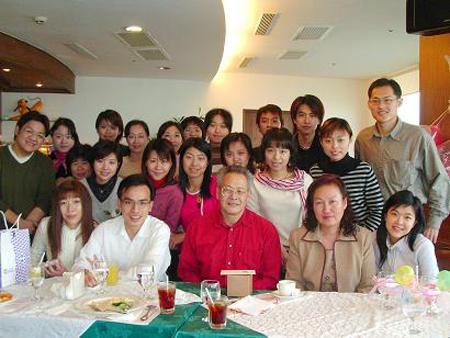 2004 (83).jpg - Jan 10, 2004 老師慶生會(基隆 海景大樓33樓) [Birthday Party for Prof. Shi-Yen Shiau]-6